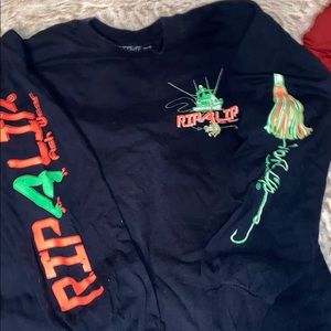 Woman’s black ripalip fishing shirt